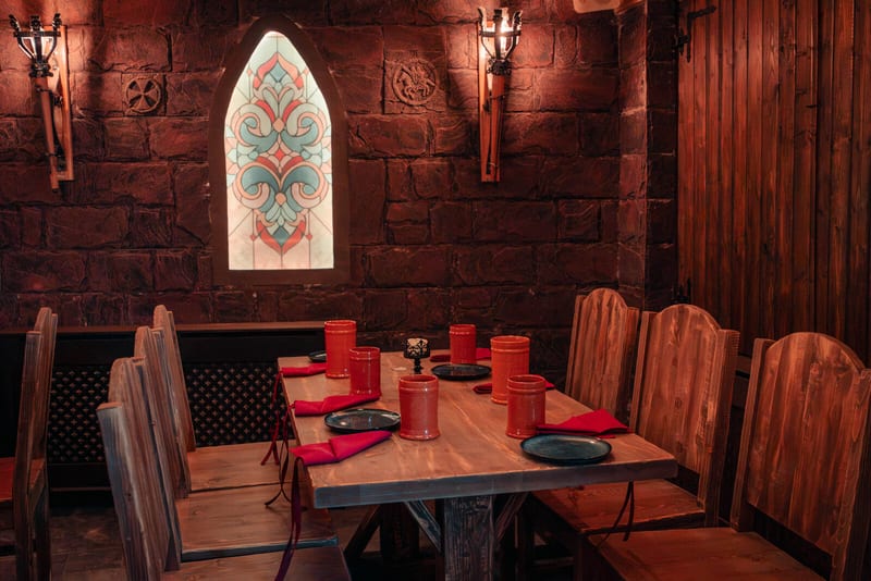 Taverna — Parter